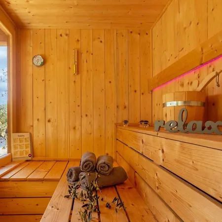 Haus Mit Pool- 50 Meter Vom Entfernt By Interhome Holiday home Punat