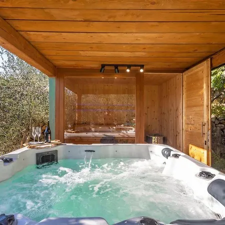 別荘 Haus Mit Pool- 50 Meter Vom Entfernt By Interhome *