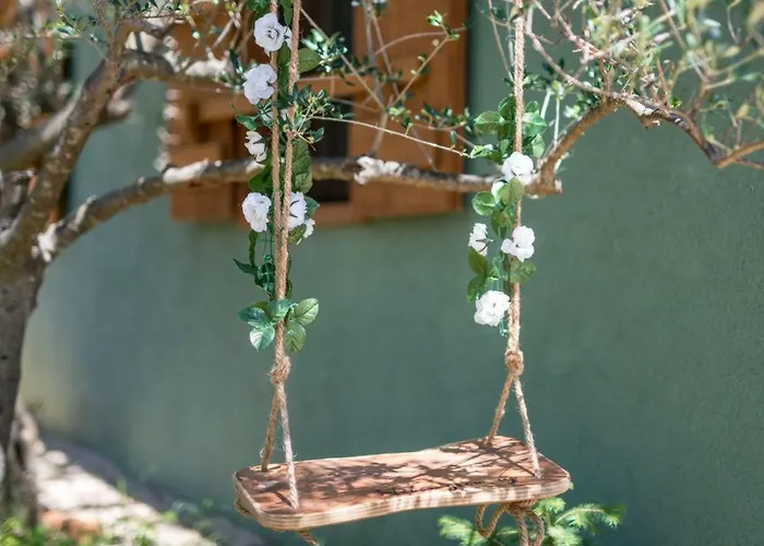 Haus Mit Pool- 50 Meter Vom Entfernt By Interhome 別荘 *