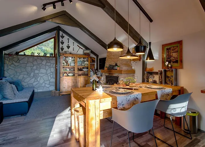 Haus Mit Pool- 50 Meter Vom Entfernt By Interhome *