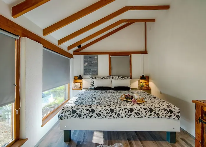 Haus Mit Pool- 50 Meter Vom Entfernt By Interhome 別荘 *