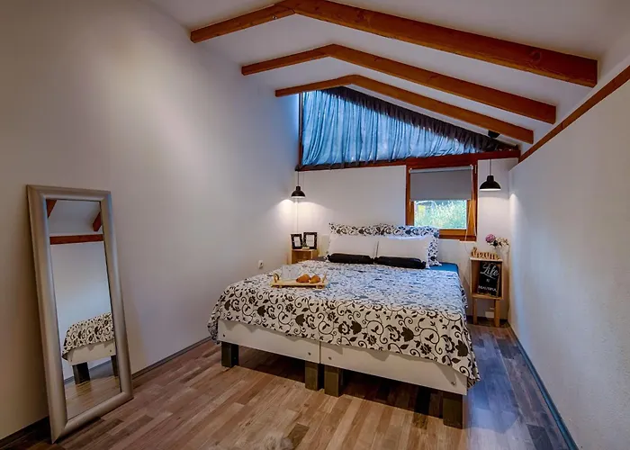 別荘 Haus Mit Pool- 50 Meter Vom Entfernt By Interhome