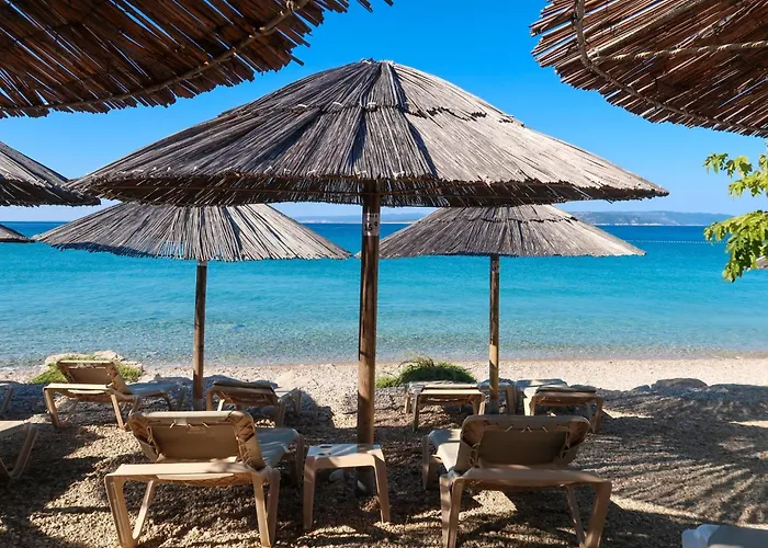 Haus Mit Pool- 50 Meter Vom Entfernt By Interhome 別荘 *