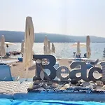 Haus Mit Pool- 50 Meter Vom Entfernt By Interhome Punat
